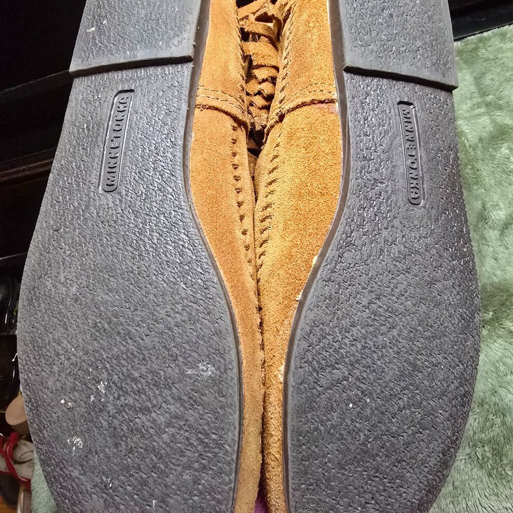 Minnetonka boots - Picture 4 of 4